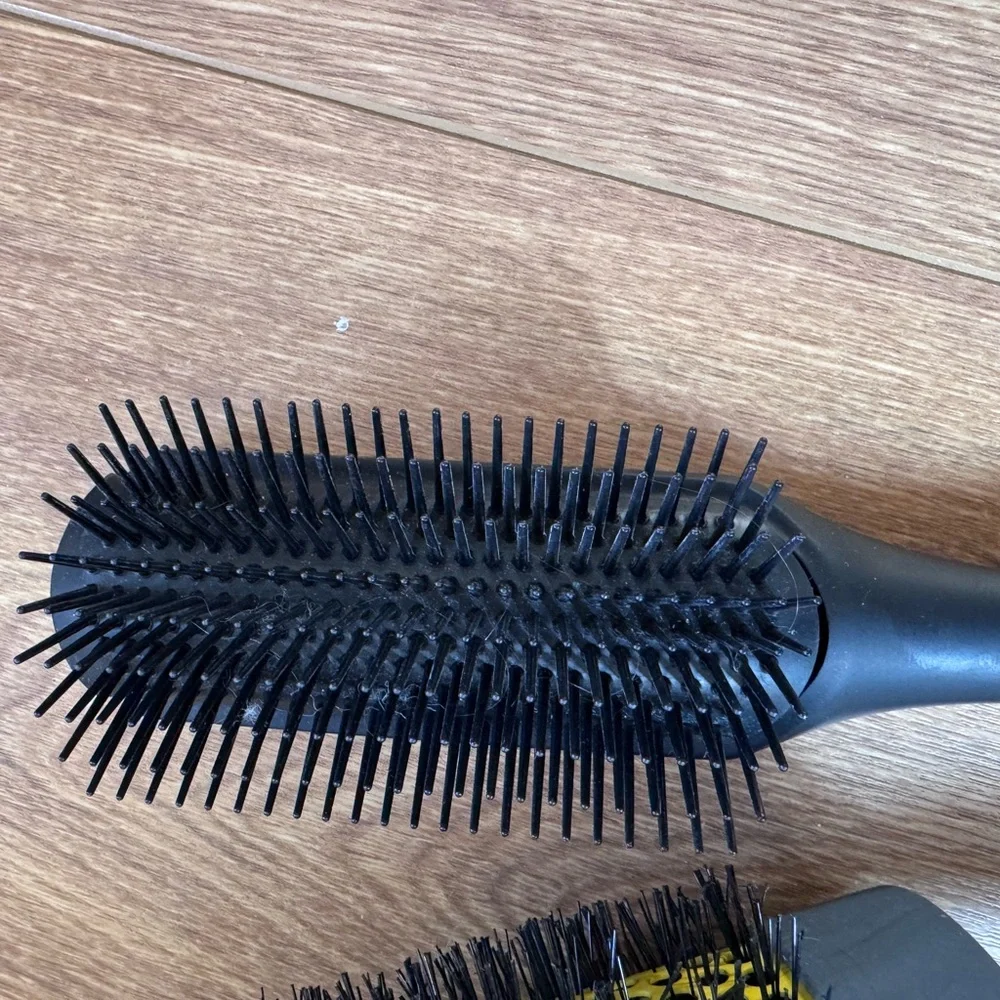 Dry bar and Pattern Hair Brush Set - Black and Yellow